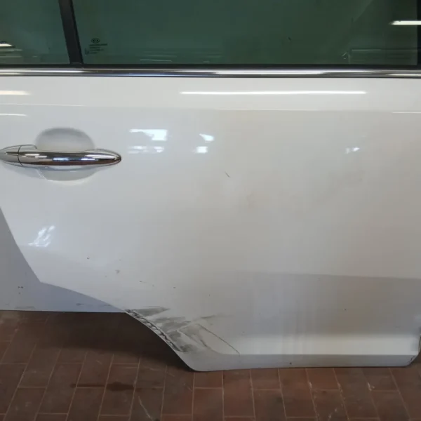 Porta posteriore destra Kia Sportage 3a Serie (2014 – 2016) 1.7 85 KW diesel 770043W000 D4FD