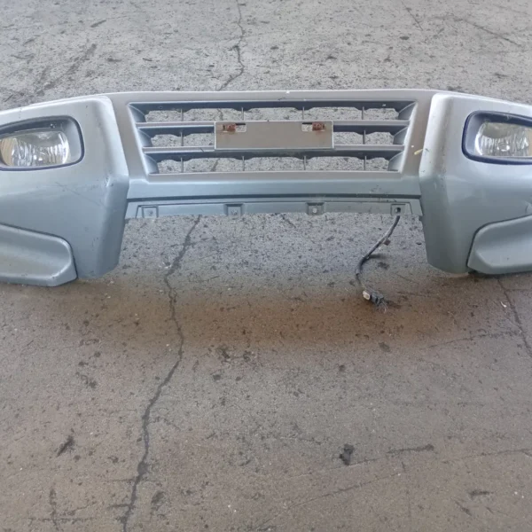 Paraurti anteriore Mitsubishi Pajero (2000 – 2007) 3.2 121 KW diesel MR508162 4M41