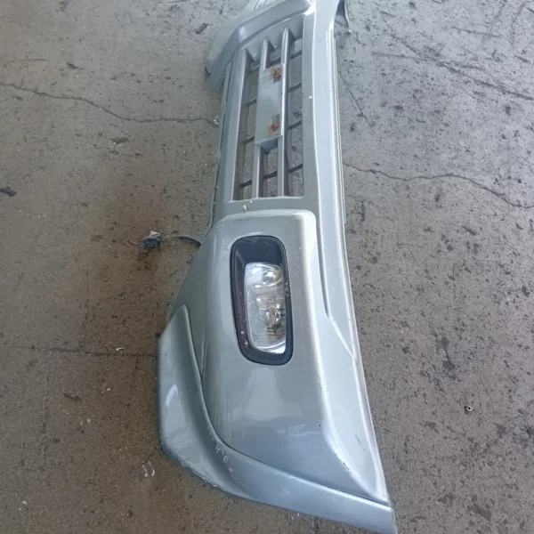 Paraurti anteriore Mitsubishi Pajero (2000 – 2007) 3.2 121 KW diesel MR508162 4M41