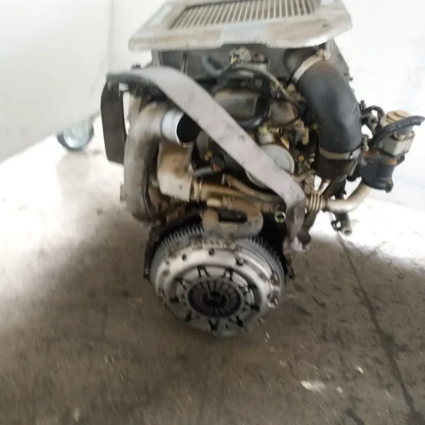 Motore completo Nissan X-trail (2003 – 2007) 2.2 100 KW diesel YD22