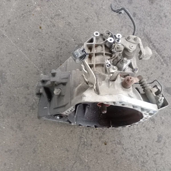 Cambio completo Toyota Yaris (2005 – 2012) 1.0 51 KW benzina 303000D073 1KR FE