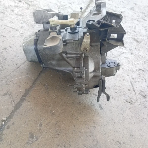 Cambio completo Peugeot 2008 (2013 – 2016) 1.4 50 KW diesel 2231H1 8H01