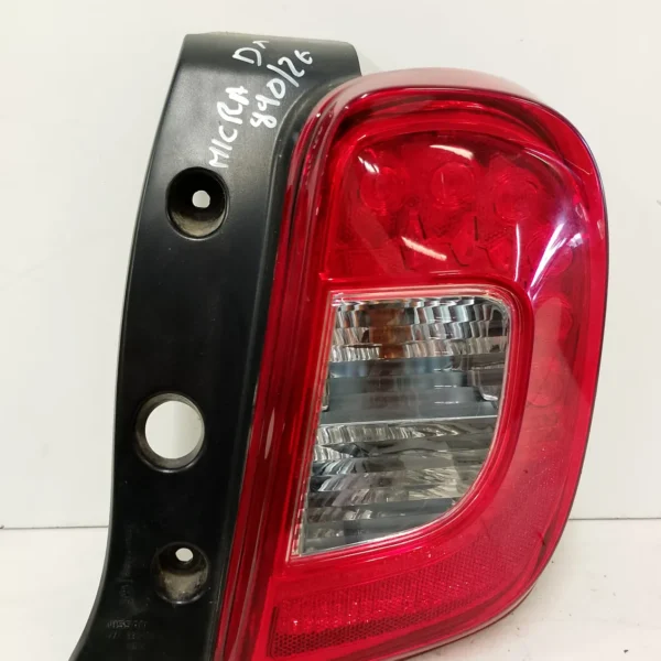 Faro posteriore destra Nissan Micra (2010 – oggi) 1.2 59 KW benzina 265501HA0B HR12
