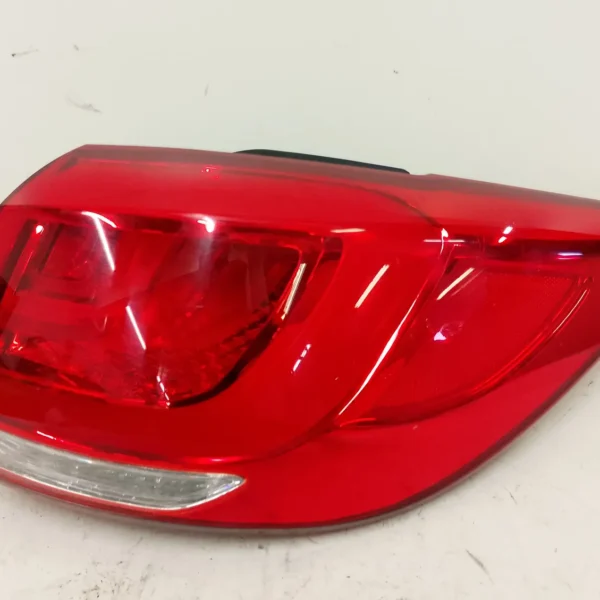 Faro posteriore est. destro Kia Sportage 3a Serie (2014 – 2016) 1.7 85 KW diesel 924023W510 D4FD
