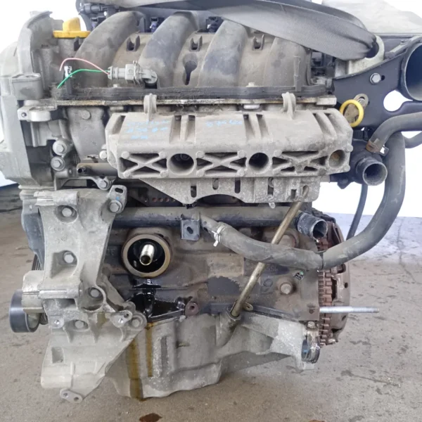 Motore completo Dacia Duster (2010 – 2013) 1.6 77 KW benzina K4M F6