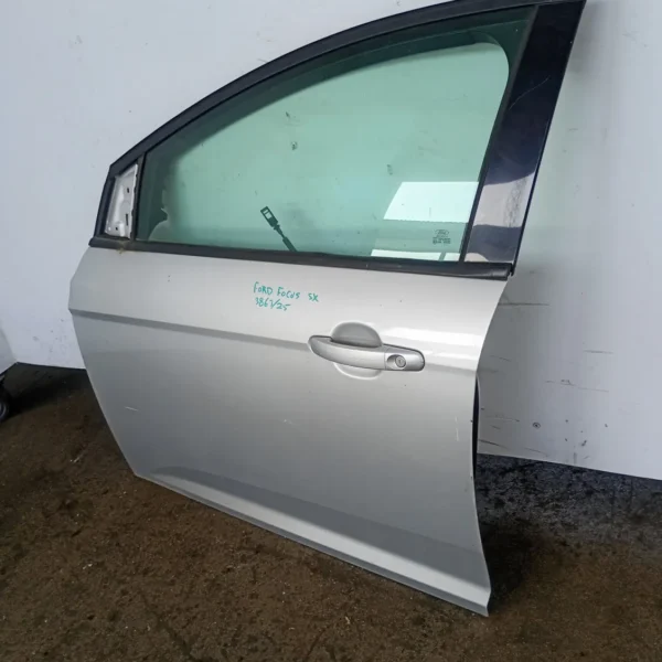 Porta anteriore sinistra Ford Focus (2011 – 2015) 1.6 70 KW diesel 2147846 T3DB