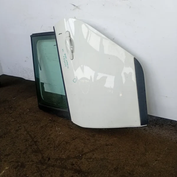Porta posteriore sinistra Peugeot 2008 (2013 – 2016) 1.4 50 KW diesel 9802969780 8H01