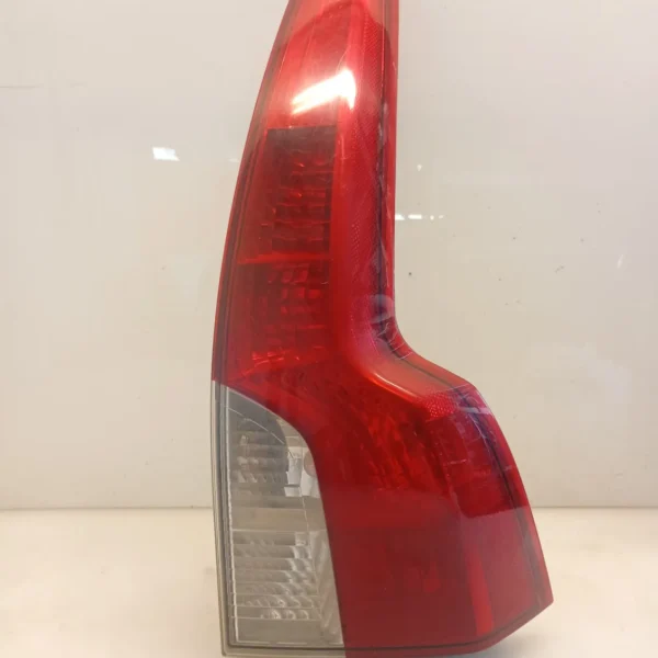 Faro posteriore destra Volvo V50 (2004 – 2012) 2.0 100 KW diesel 30678751 D4204T