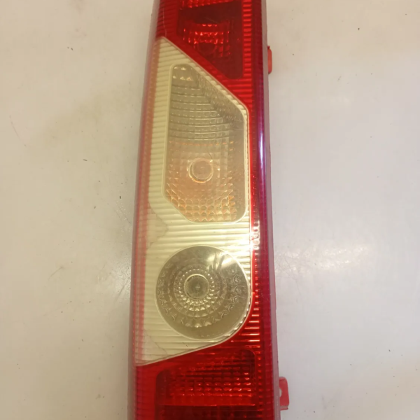 Faro posteriore sinistra Fiat Scudo 2014 1.6 66 KW diesel 9467069888 9H07