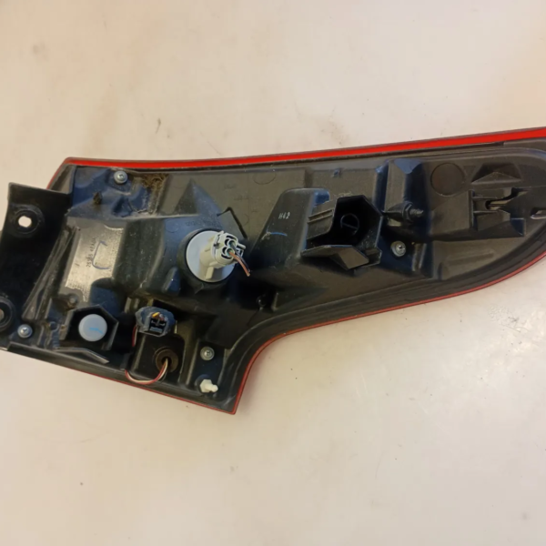 Faro posteriore est. sinistra Nissan Qashqai 4×4 (2014 – 2018) 1.6 96 KW diesel 265554EA0A R9M