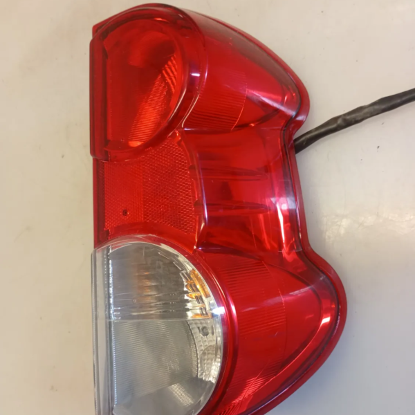 Faro posteriore destra Nissan Nv200 (2009 – oggi) 1.5 66 KW diesel 26550BJ00A K9K