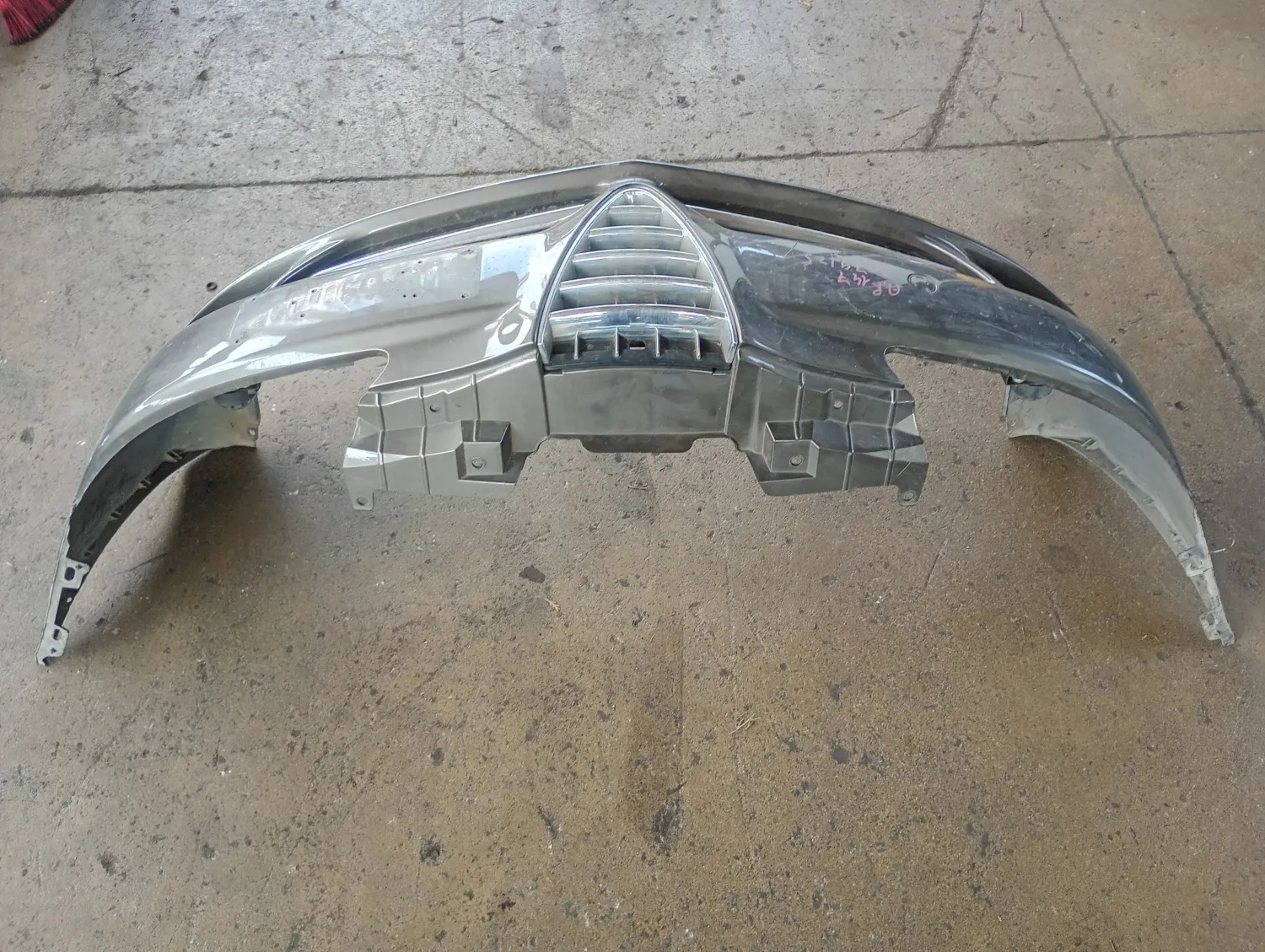 Paraurti anteriore Alfa Romeo 147 (2004 – 2011) 1.6 77 KW benzina 71777517 AR37203