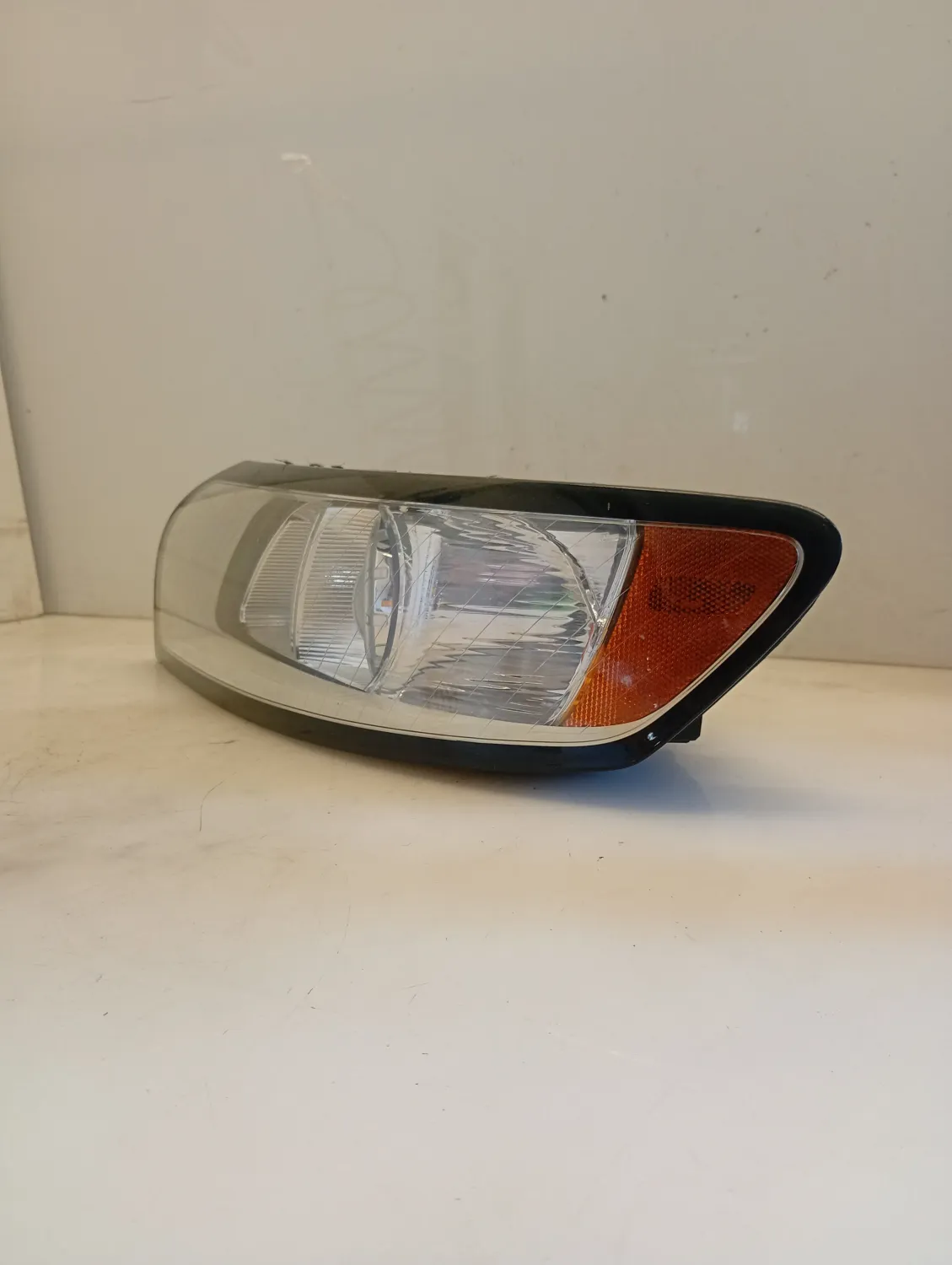 Faro ant. sinistra Volvo V50 (2004 – 2012) 2.0 100 KW diesel 30698887 D4204T