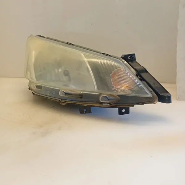 Faro ant. destra Nissan Nv200 (2009 – oggi) 1.5 66 KW diesel 26010JX30A K9K