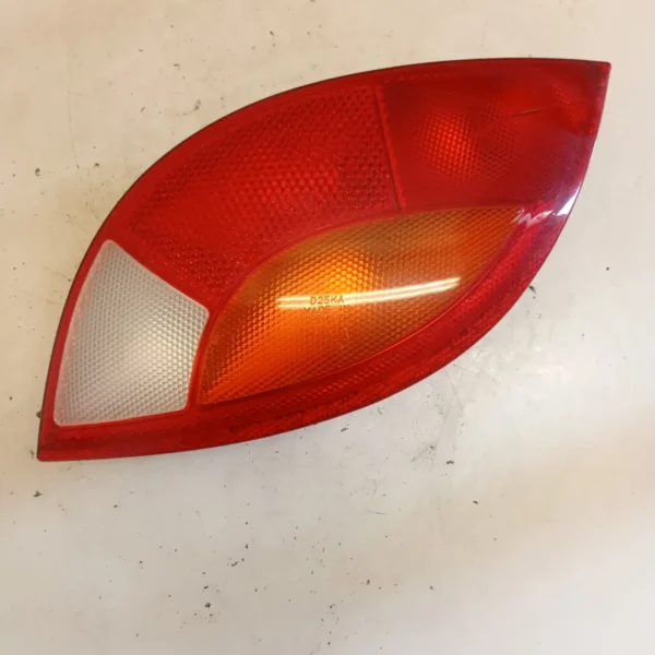 Faro posteriore destra Ford Ka (1996 – 2008) 1.3 51 KW benzina 1105789 A9A