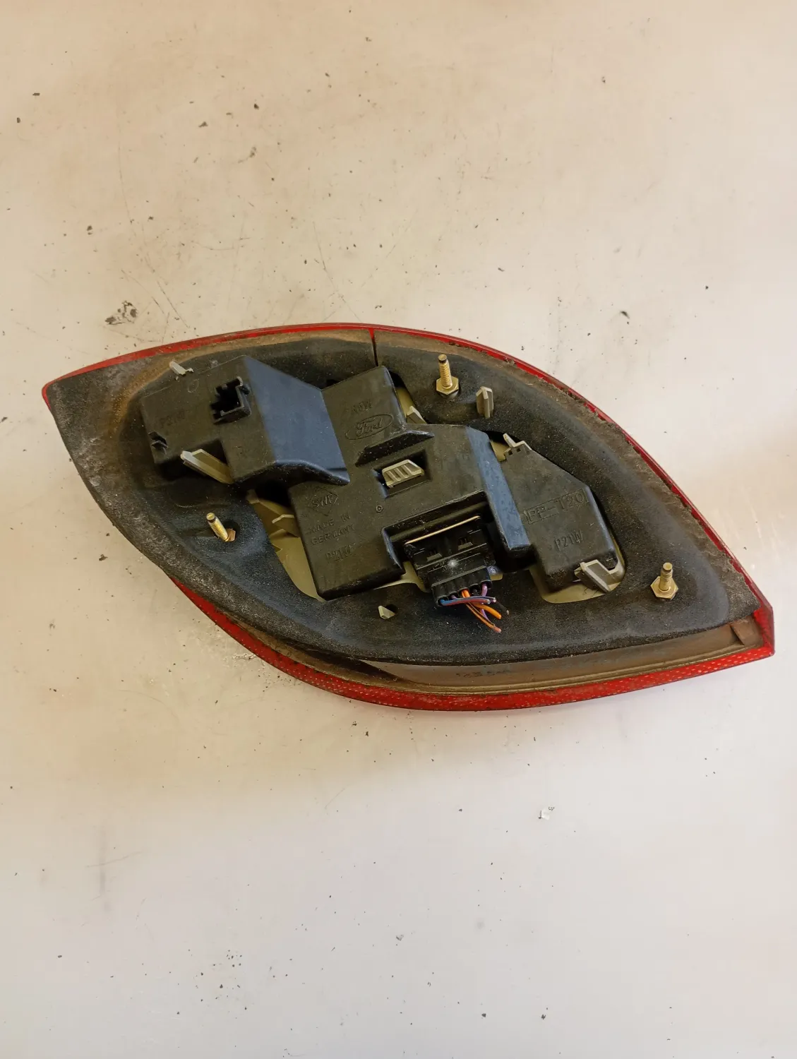 Faro posteriore destra Ford Ka (1996 – 2008) 1.3 51 KW benzina 1105789 A9A