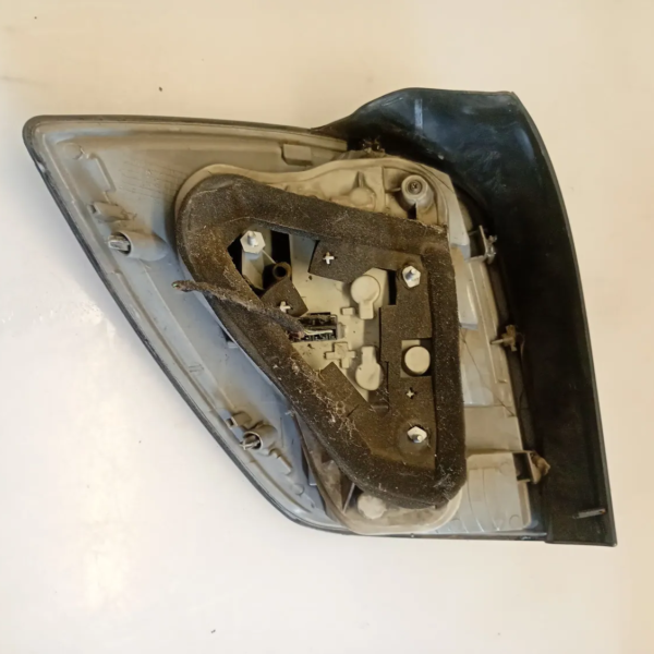 Faro posteriore destra Opel Astra (2004 – 2011) 1.7 74 KW diesel 93182993 Z17DTH