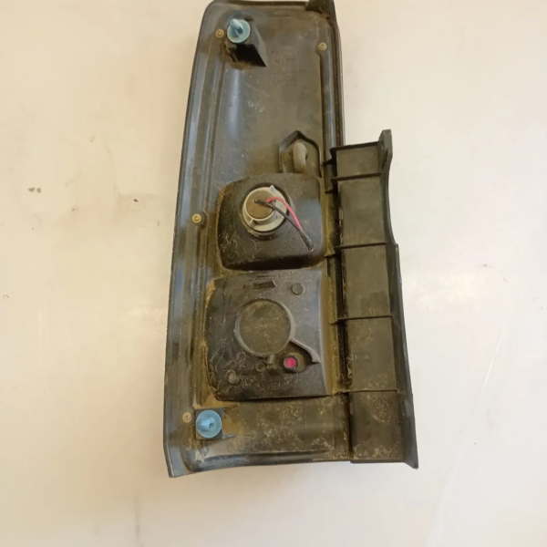 Faro posteriore destra Suzuki Jimny (1999 – 2005) 1.3 59 KW benzina 3625581A00000 G13BB