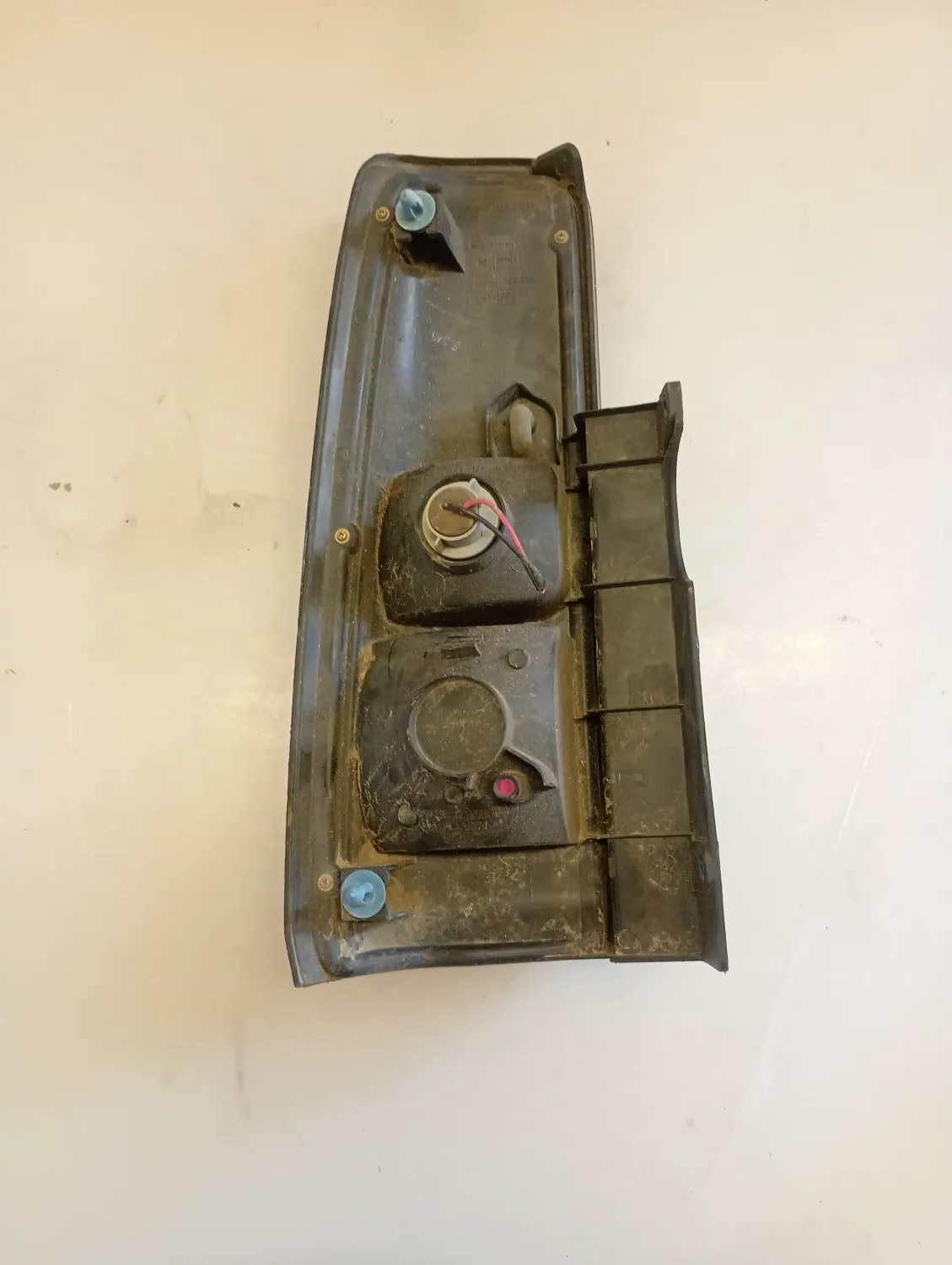 Faro posteriore destra Suzuki Jimny (1999 – 2005) 1.3 59 KW benzina 3625581A00000 G13BB