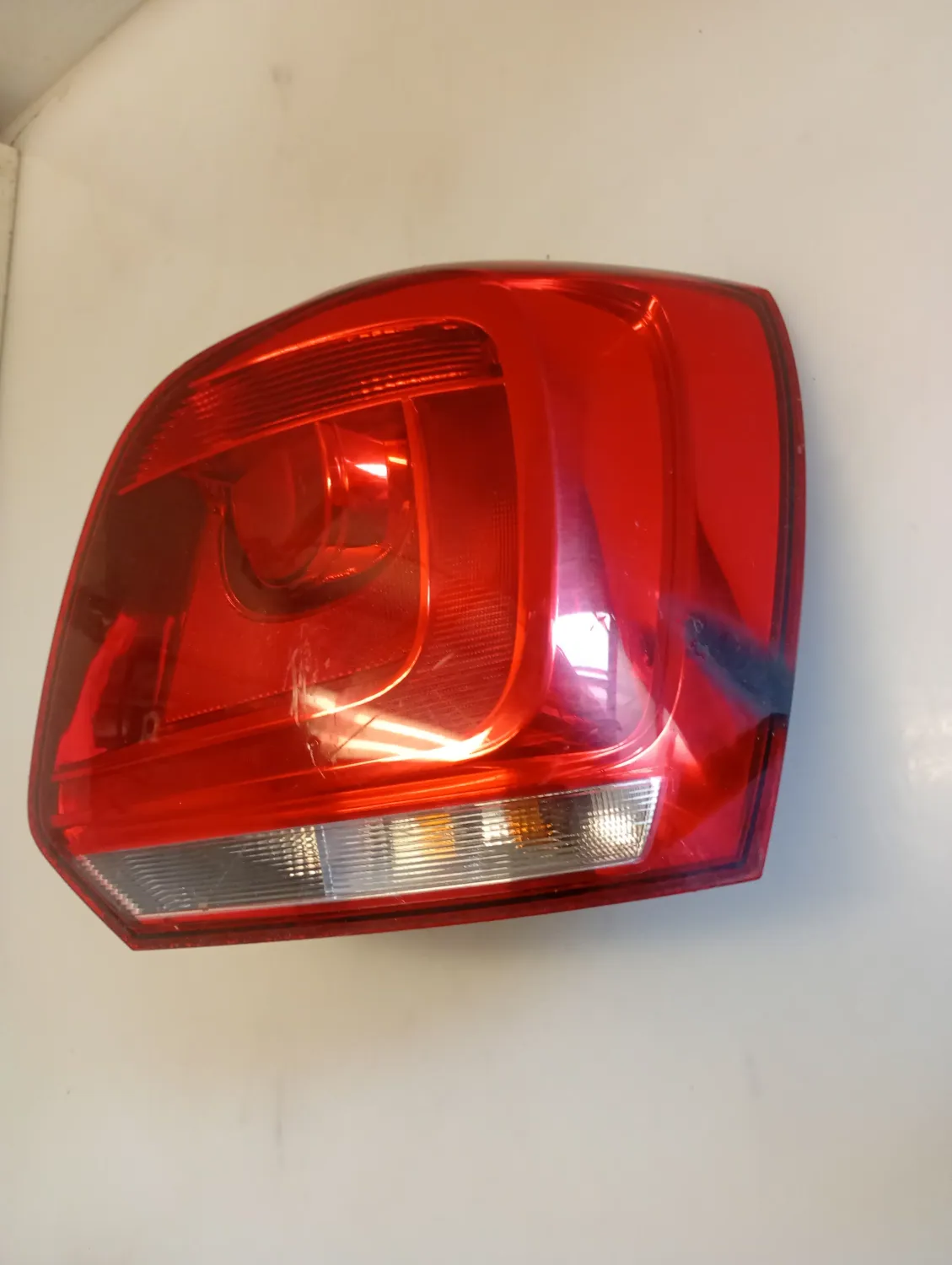 Faro posteriore destra Volkswagen Polo (2009 – 2014) 1.6 55 KW diesel 6R0945096AH CAY