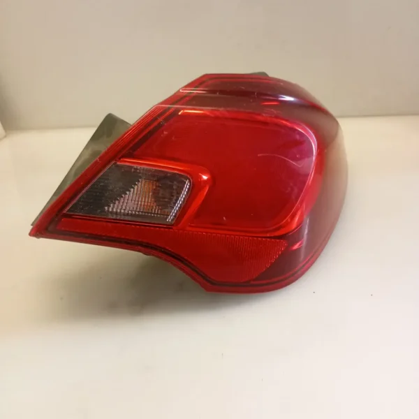 Faro posteriore est. destra Opel Corsa (2014 – 2019) 1.4 66 KW 39090648 B14XER OPT.