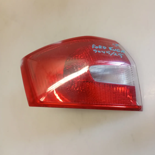 Faro posteriore est. sinistra Ford Kuga 4×4 (2008 – 2013) 2.0 100 KW diesel 1710612 G6DG