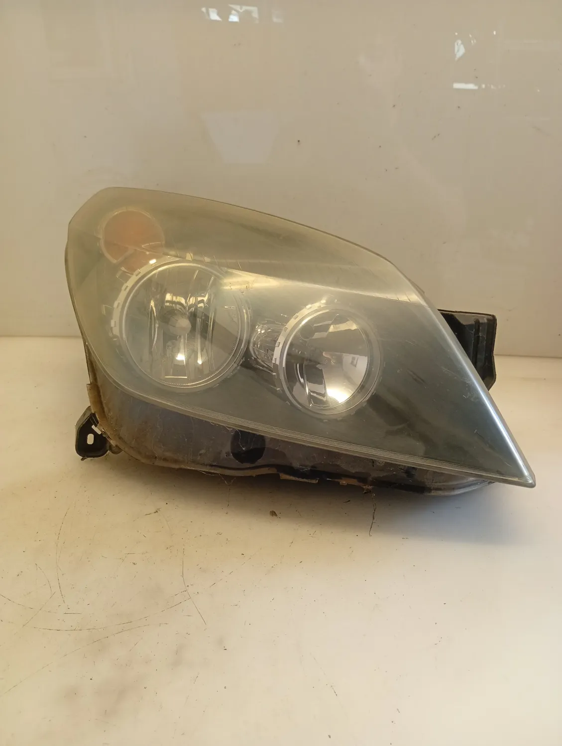 Faro ant. destra Opel Astra (2004 – 2011) 1.7 74 KW diesel 93190070 Z17DTH