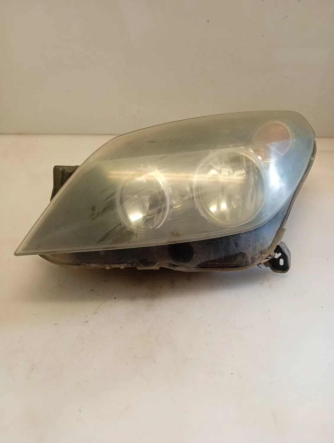 Faro ant. sinistra Opel Astra (2004 – 2011) 1.7 74 KW diesel 93190388 Z17DTH