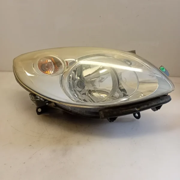 Faro ant. destro Renault Twingo 2a Serie (2007 – 2012) 1.1 43 KW benzina 7701063996 D7F A8