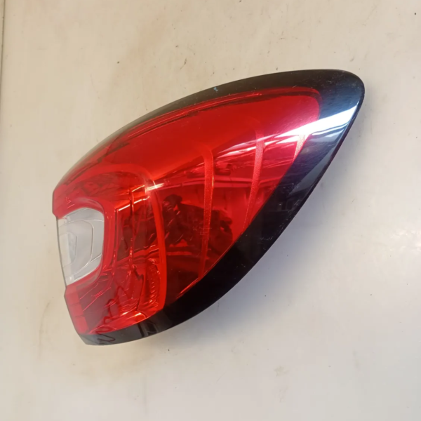 Faro posteriore est. destra Renault Captur (2013 – 2017) 1.5 66 KW diesel 265509762R K9K D6