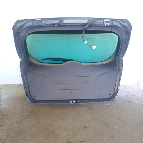 Portellone post. Hyundai Ix35 4×4 (2010 – 2015) 2.0 100 KW diesel 737002Y000 D4HA
