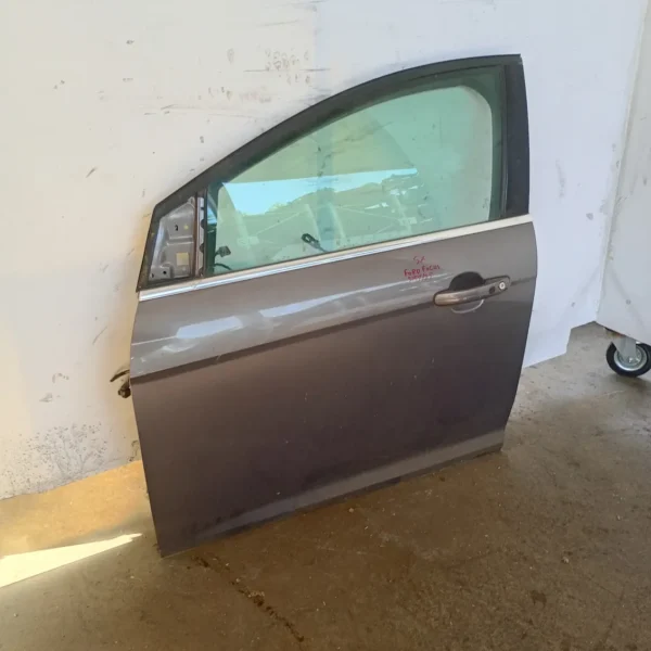 Porta anteriore sinistra Ford Focus (2011 – 2015) 1.6 85 KW diesel 2147846 T1DA