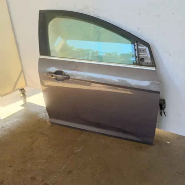 porta anteriore destra Ford Focus (2011 – 2015) 1.6 85 KW diesel T1DA