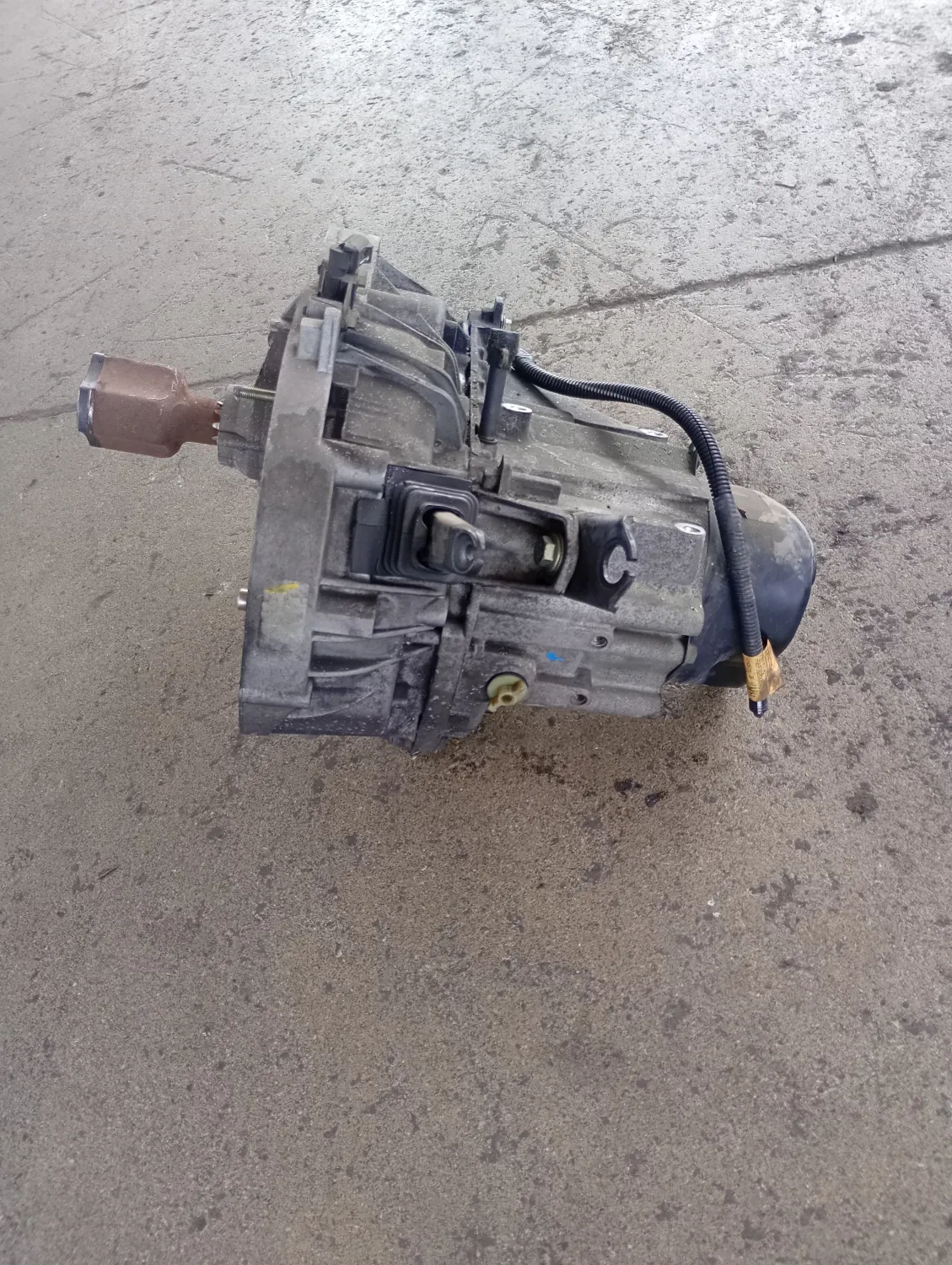 Cambio completo Renault Scenic (1999 – 2003) 1.4 70 KW benzina 7701723235 K4J C7