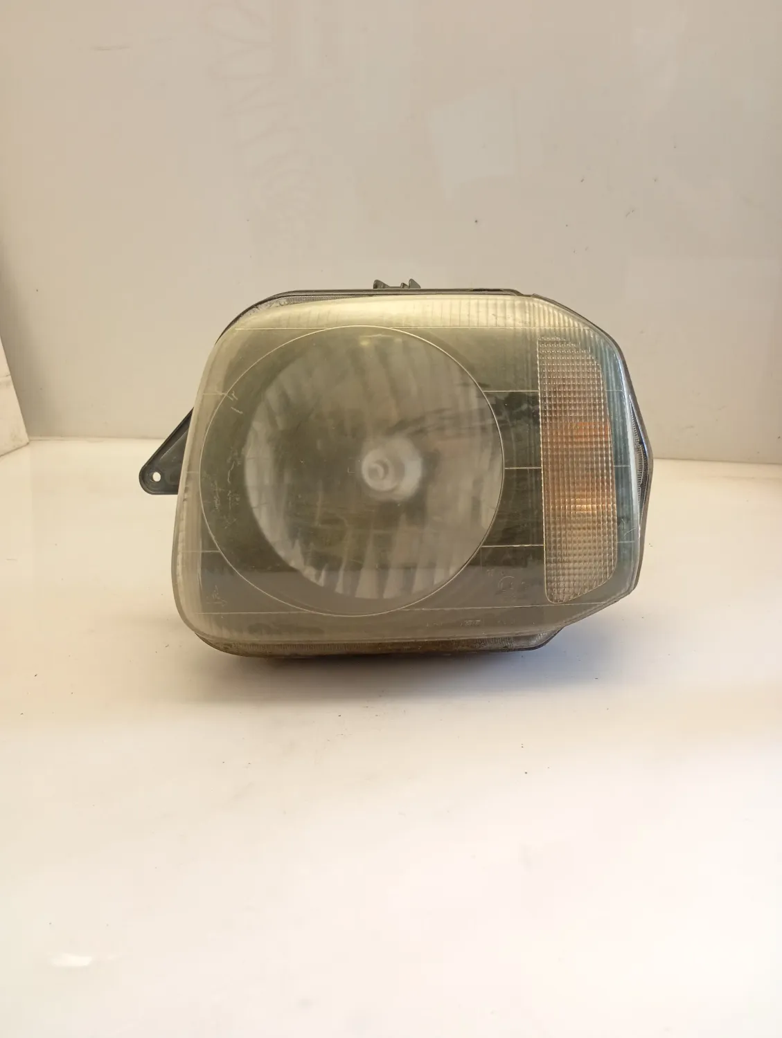 Faro ant. sinistra Suzuki Jimny (1999 – 2005) 1.3 59 KW benzina 3532081A70000 G13BB