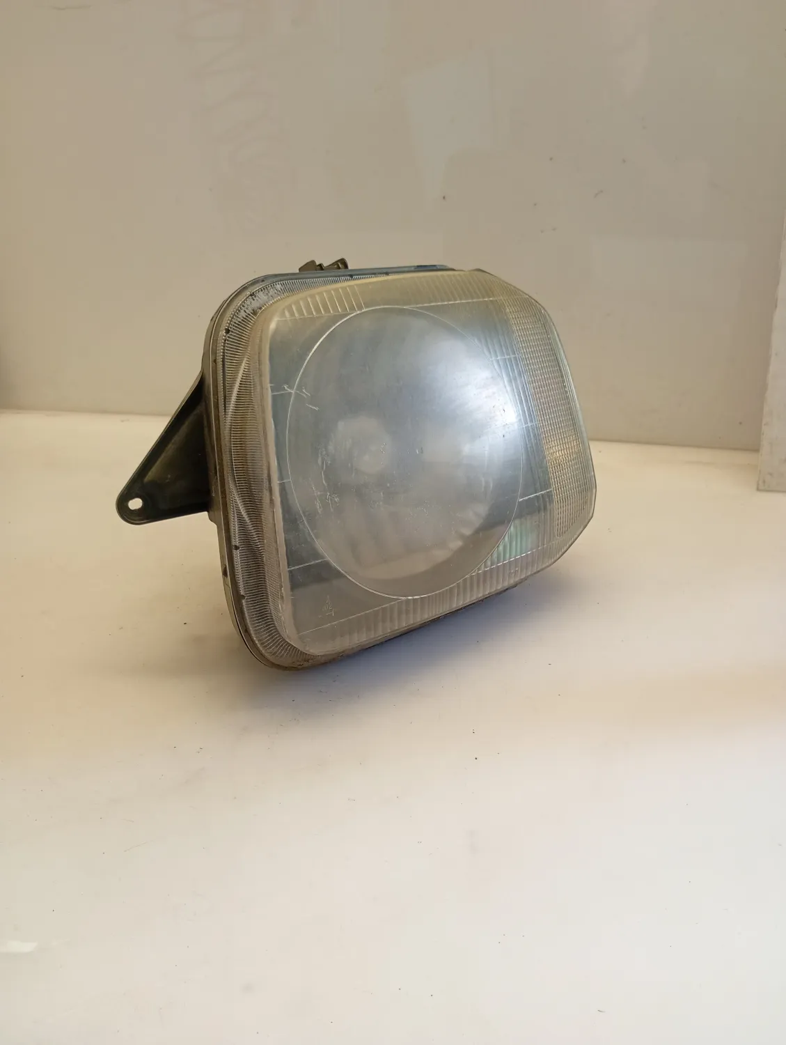 Faro ant. sinistra Suzuki Jimny (1999 – 2005) 1.3 59 KW benzina 3532081A70000 G13BB