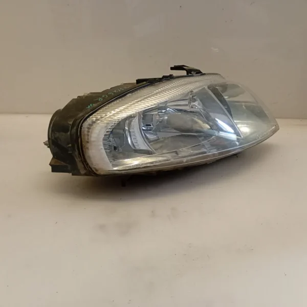 Faro ant. destra Alfa Romeo Gt (2003 – 2011) 1.9 110 KW diesel 60681583 937A5000