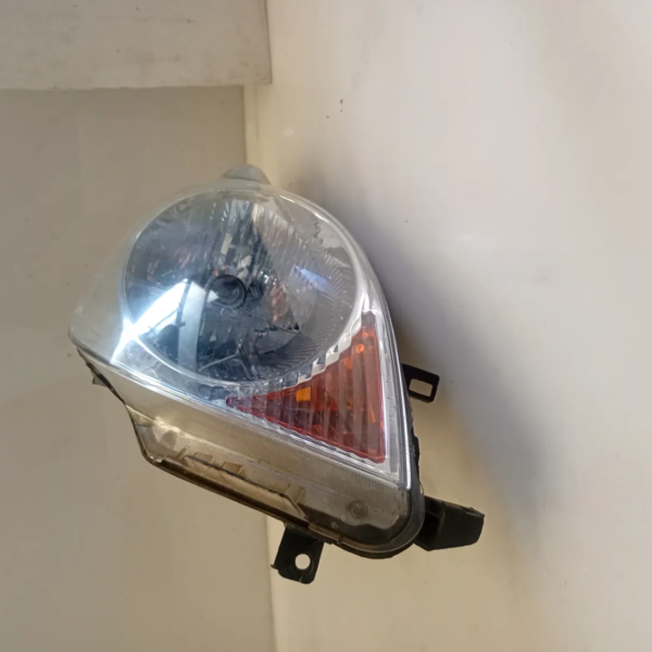 Faro ant. destra Nissan Note (2006 – 2013) 1.5 63 KW diesel 260109U10A K9K