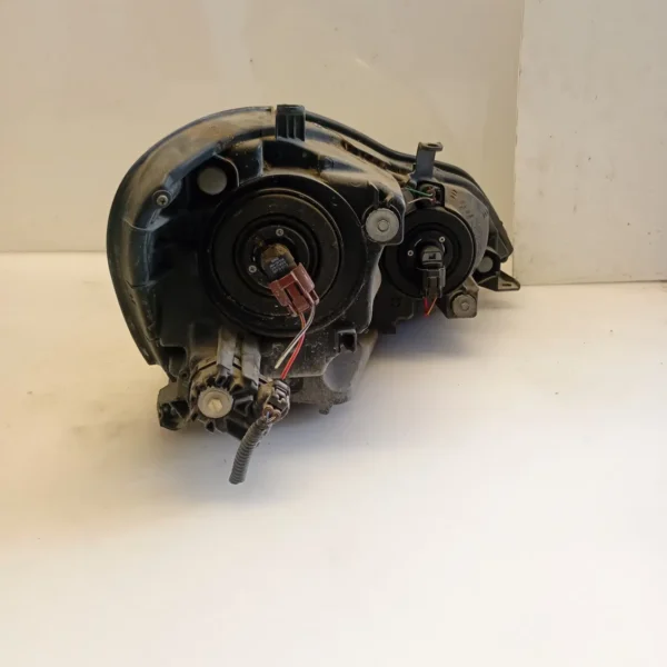 Faro ant. sinistro Toyota Avensis 2u00aa Serie 2006 1CD FTV