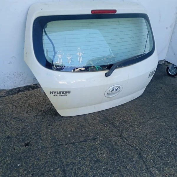 Portellone post. Hyundai I20 (2012 – 2015) 1.3 63 KW benzina 737004P560 G4LA