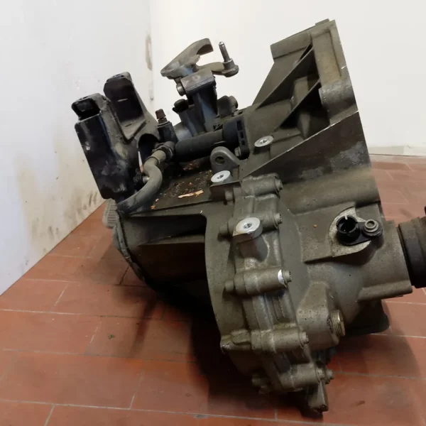 Cambio completo Volkswagen Polo (2009 – 2014) 1.2 51 KW benzina 02T300058CX CGP