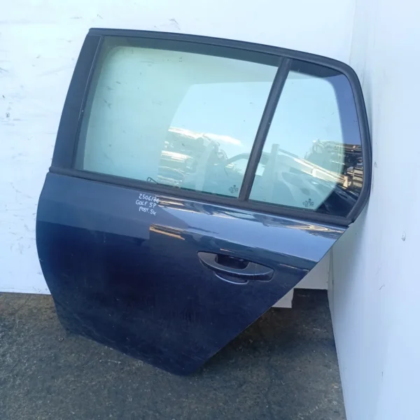 Porta posteriore sinistra Volkswagen Golf (2008 – oggi) 1.4 90 KW benzina CAX