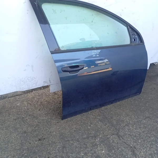 Porta anteriore destra Volkswagen Golf (2008 – oggi) 1.4 90 KW benzina 5K3831056K CAX