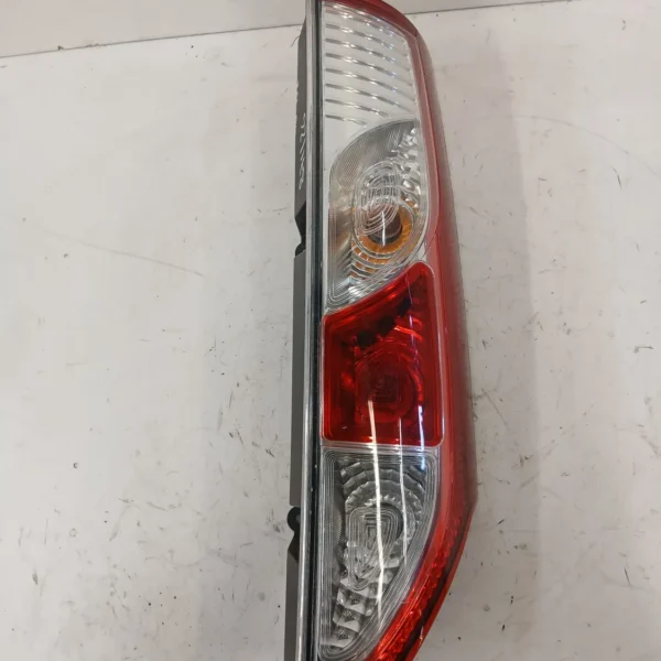 Faro posteriore destro Renault Kangoo Combi (2013 – oggi) 1.5 55 KW diesel 265506145R K9K E6