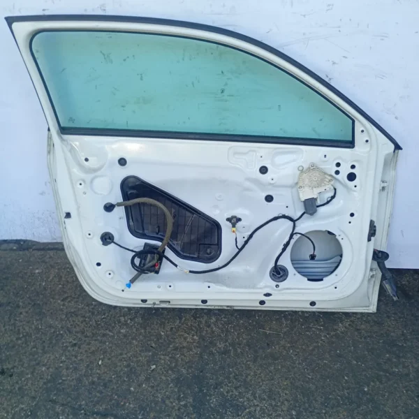 Porta anteriore sinistra Audi A1 (2010 – 2019) 1.2 63 KW benzina 8X3831051B CBZ