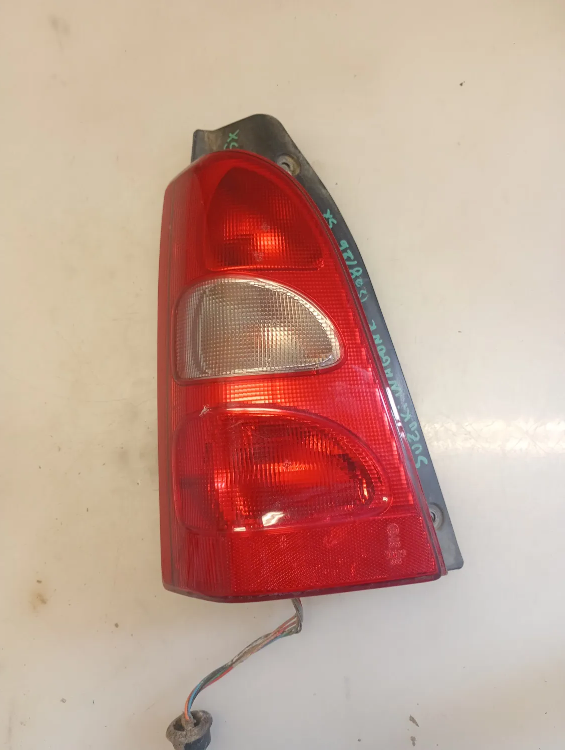 Faro posteriore sinistra Suzuki Wagon R+ 4×4 2002 G13BB