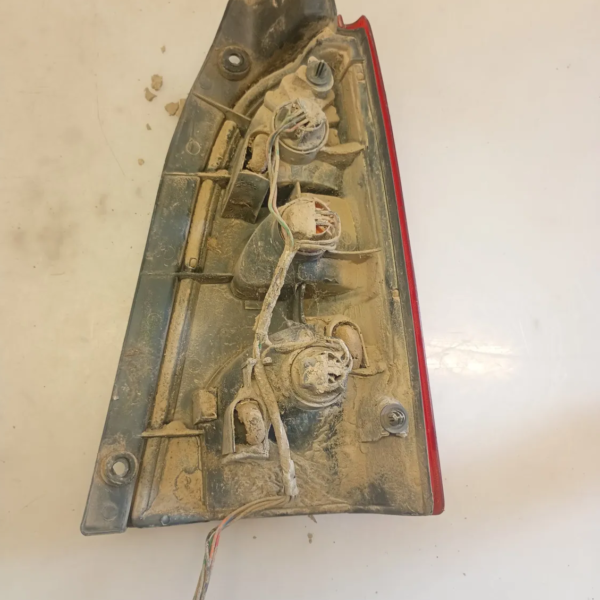 Faro posteriore sinistra Suzuki Wagon R+ 4×4 2002 G13BB