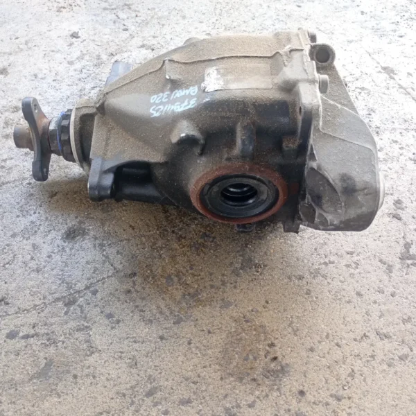 Differenziale posteriore completo Bmw Serie 3 (2012 – oggi) 2.0 135 KW diesel 33107605589 N47D20C