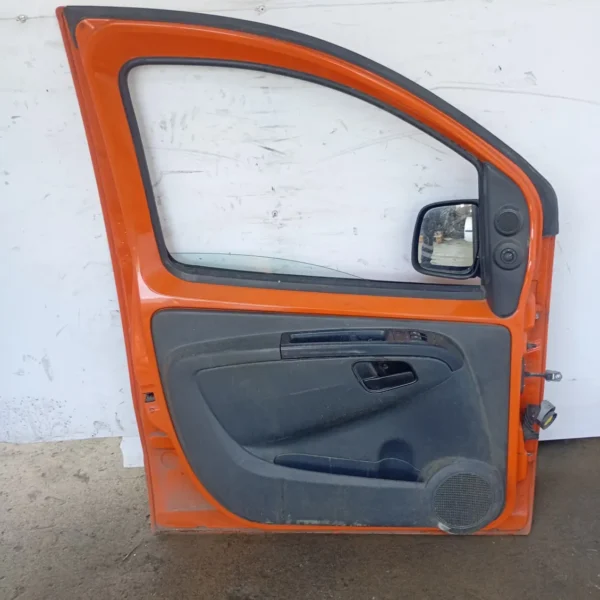 Porta anteriore sinistra Fiat Fiorino (2007 – 2016) 1.3 55 KW diesel 1367187080 199A2000