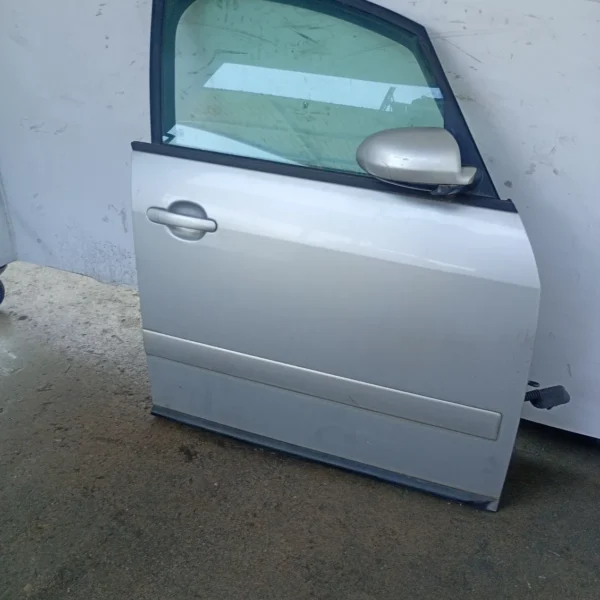 Porta anteriore destra Audi A2 (2000 – 2006) 1.4 55 KW diesel 8Z0831052A BHC